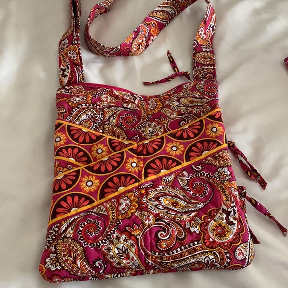 New Stephanie Dawn Quilted Crossbody Purse & matching Wallet - Picture 13 of 16